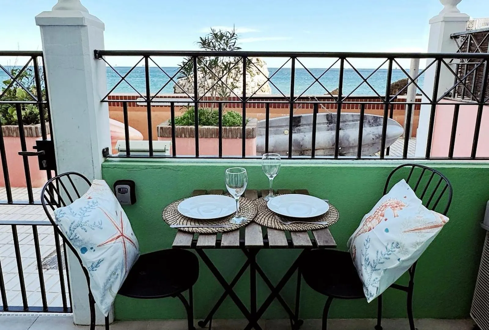 Apartment Unique Waterfront Duplex On The Mediterranean - Caleta, Catalan Bay Gibraltar Gibraltar